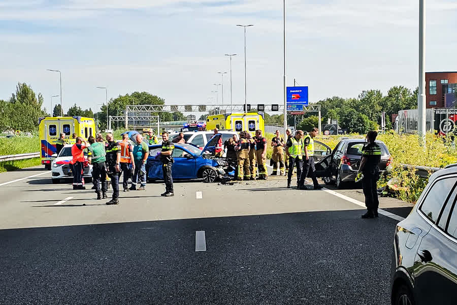 Zwaargewonde Bij Ongeluk Op A16 Ook Aanrijding Op A15 RTV Papendrecht